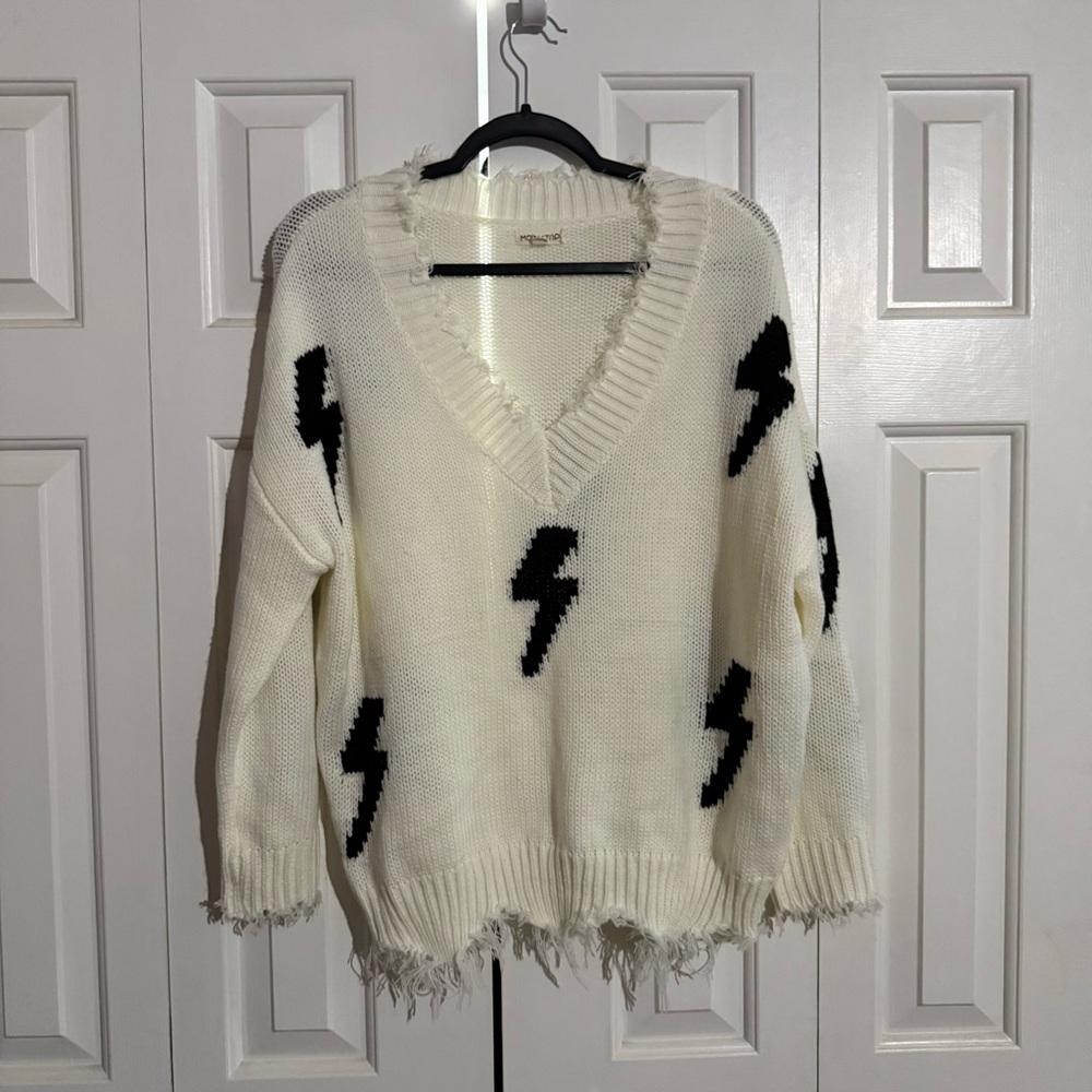 Main Strip Cream and Black Lightning V-Neck Sweater